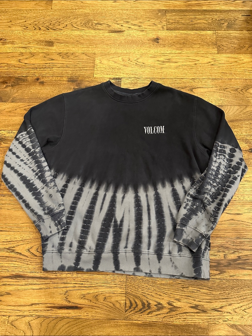 Volcom Navy and Gray Tie-Dye Crewneck Sweatshirt